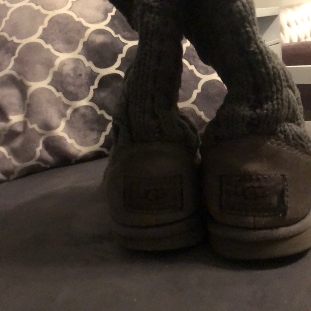 Sweater UGG boots